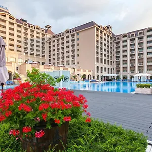 https://melia-grand-hermitage.goldensandshotels.net