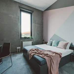 https://hotel-17-rooms.krakowhotelspoland.com